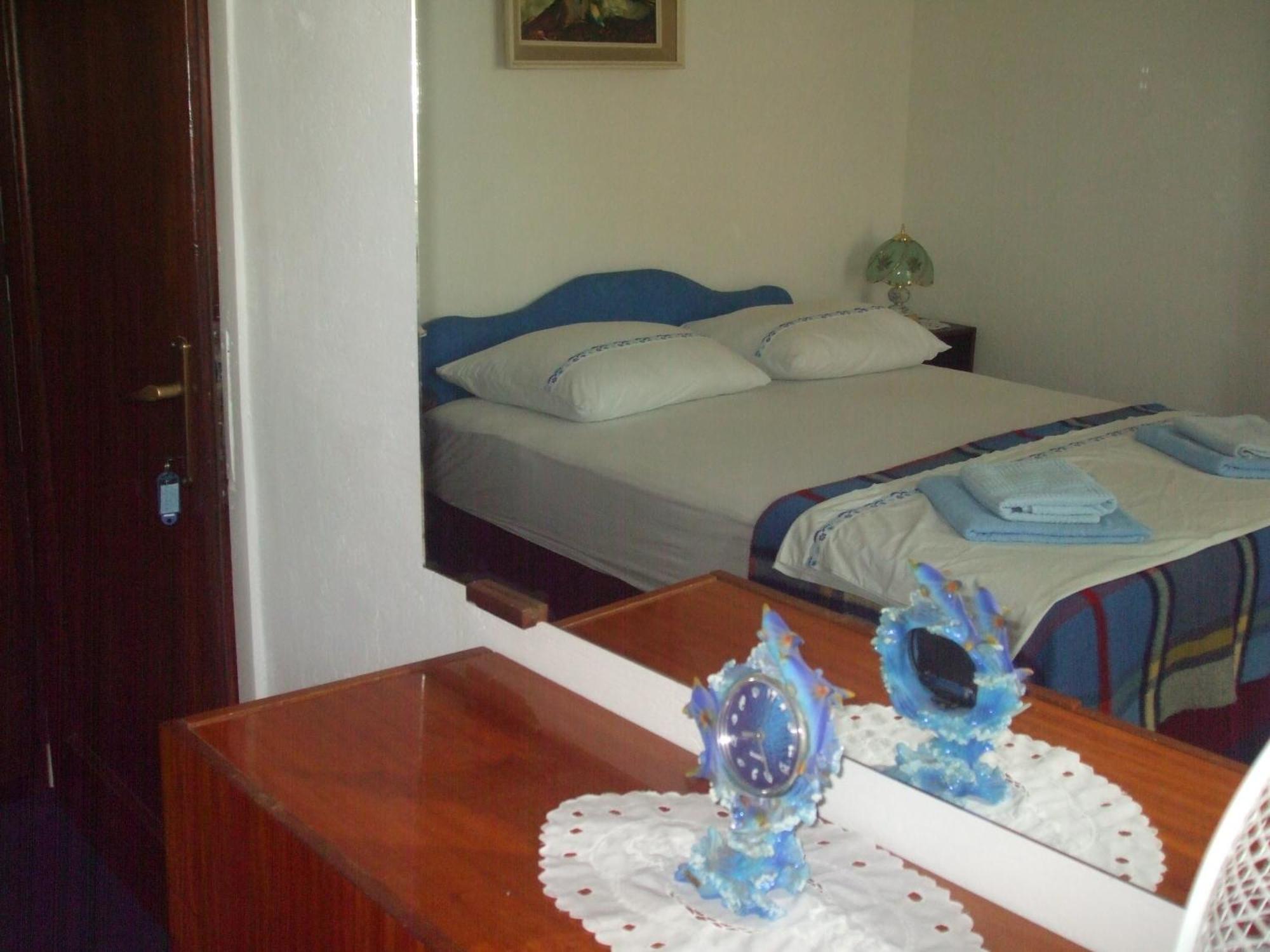 Apartments Marina Supetar Habitación foto